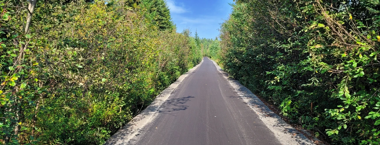 The P'tit Train du Nord Trail Now Safer and More Accessible Thanks to our Teams